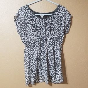Black and grey cheetah print shirt